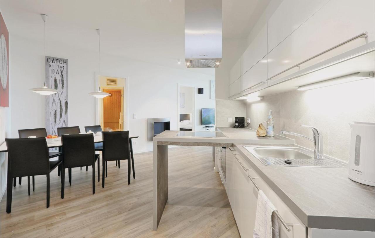2 Bedroom Awesome Apartment In Luebeck Travemuende Esterno foto