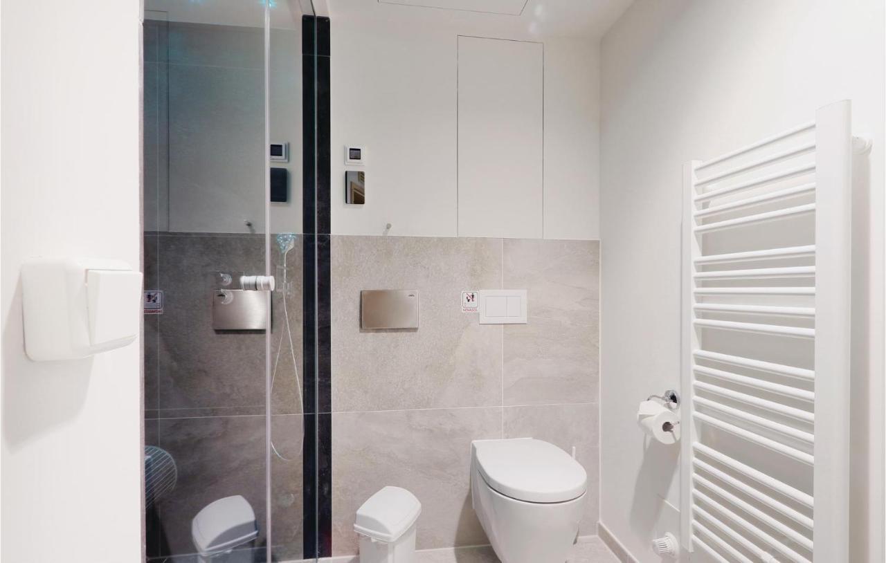 2 Bedroom Awesome Apartment In Luebeck Travemuende Esterno foto